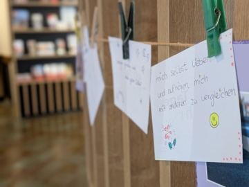 Aktion 40 Tage mehr: Kärtchensammlung im Don Bosco Zentrum Regensburg