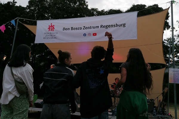 Sommerfestival Abends-web.jpg