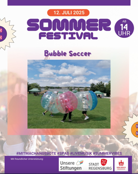 Viel Spaß beim Bubble Soccer am Sommerfestival von Don Bosco Regensburg