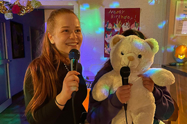 Da singt der Teddybär: Karaokeabend im Jugendtreff 