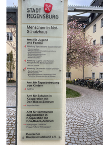 Eingang zum Menschen in Not Schutzhaus Regensburg