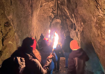 Fackelwanderung durch die Räuberhöhle im Naabtal mit dem Jugendtreff Don Bosco Regensburg